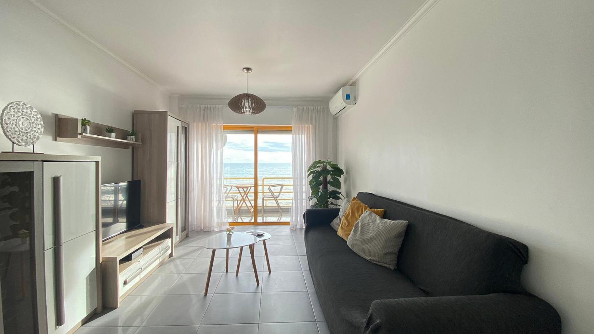Apartment Frente Ii By Homeslow